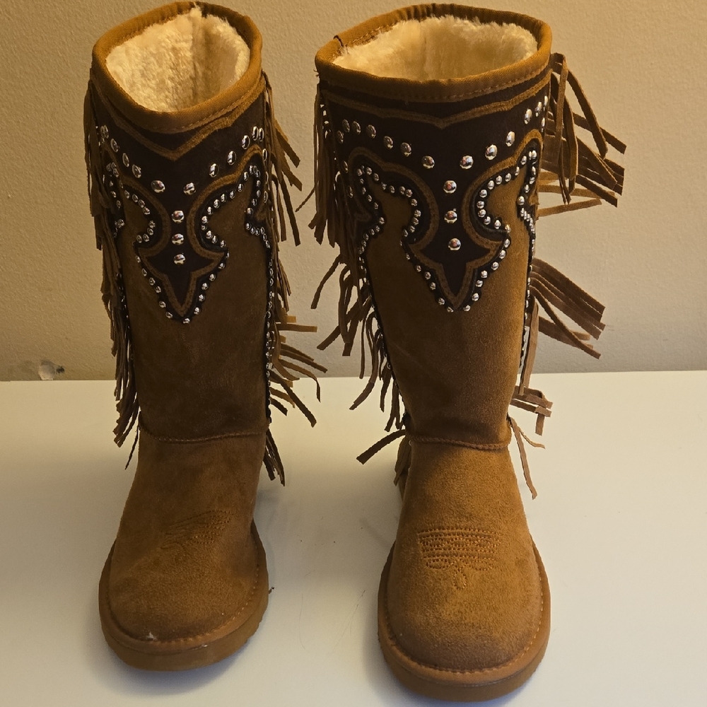 NWOT Montana West Suede Tan Fringe Sherpa lined  Boots sz 10